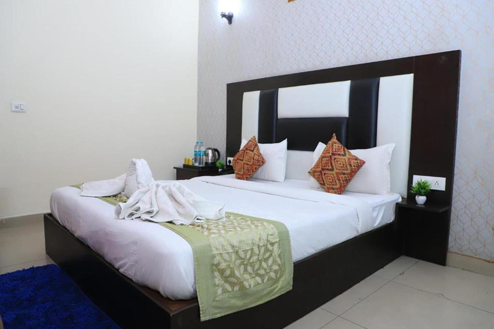 Hotel Global Inn By Quality Inn New Delhi Exterior foto